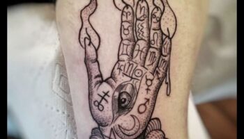 כפפת התהילה: צאו למסע של קעקועי ידיים ייחודיים