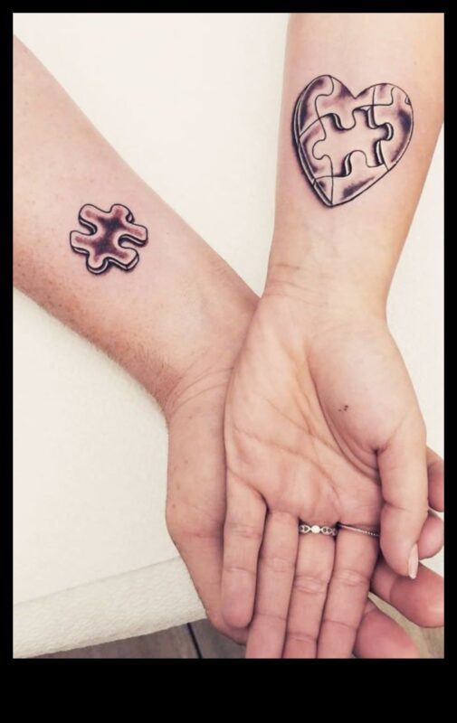 קשרים סמליים: קעקועים זוגיים החוגגים אהבה נצחית